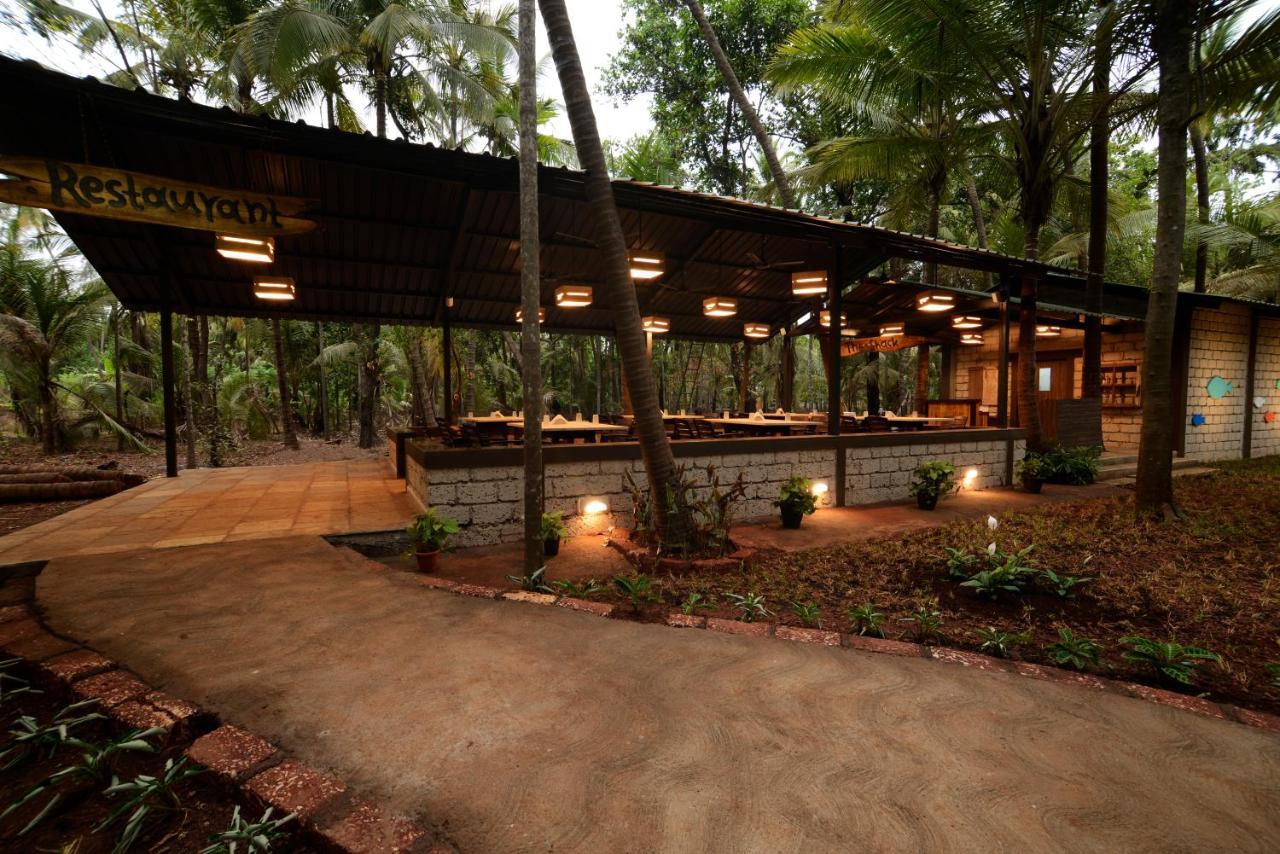 Dāpoli Feet Up Amaranth Resort المظهر الخارجي الصورة